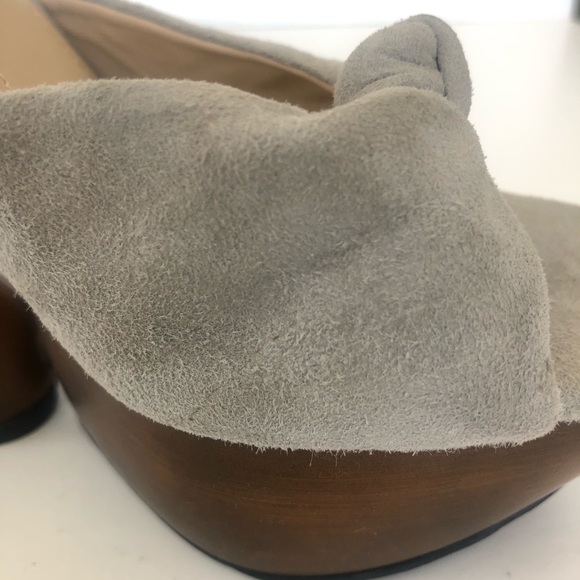 ♦️SOLD♦️PLEASURES Day & Night Swan Taupe Heel Sand - Picture 9 of 12